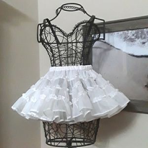 White ruffle petticoat tutu underskirt size L-3